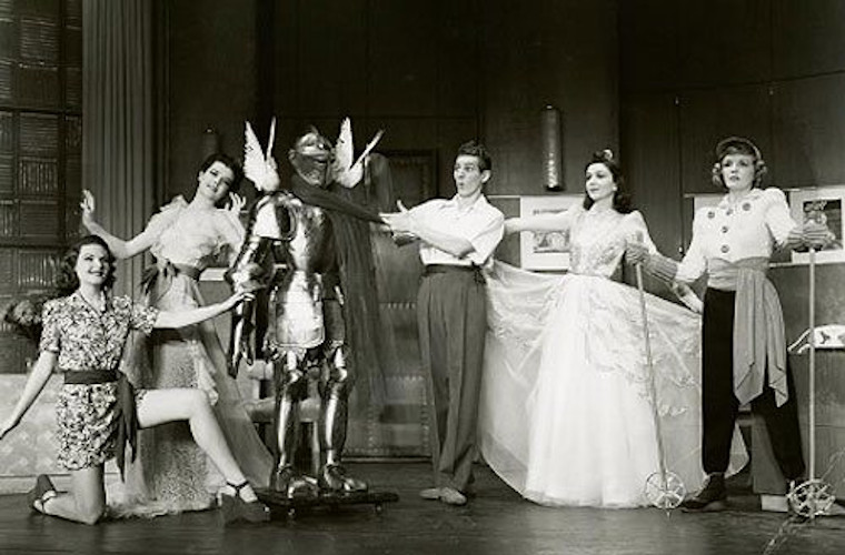 Lady in the Dark cast 1941 - source jimhillmedia.com