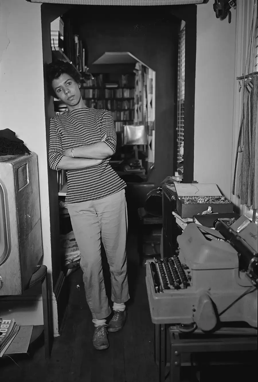 Lorraine Hansberry in her apartment 